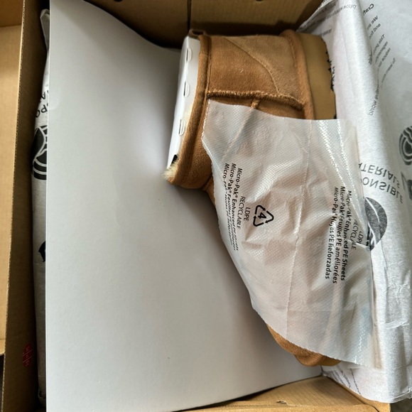 Ugg ultra mini size 8 in chestnut - Picture 7 of 10